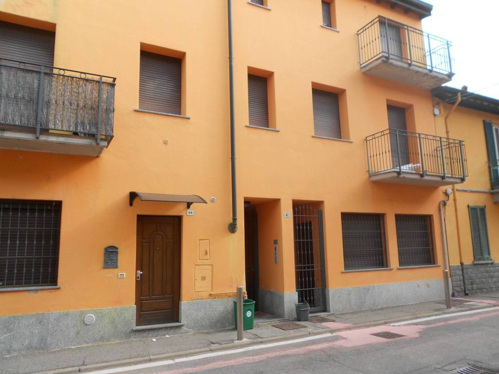 appartamento in vendita a Paullo in zona Paullo Centro