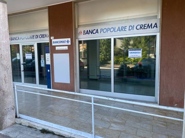 negozio in vendita a Paullo
