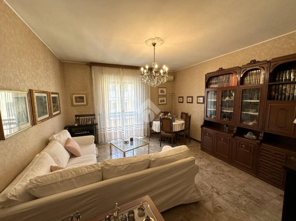 appartamento in vendita a Paullo in zona Paullo Centro