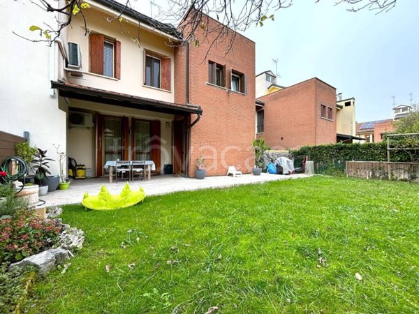 casa indipendente in vendita a Paullo