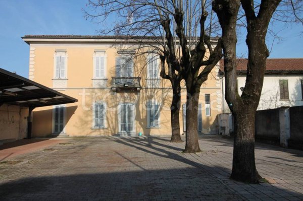 ufficio in vendita a Paullo