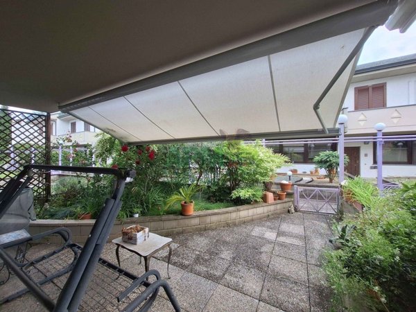 casa indipendente in vendita a Paullo in zona Paullo Centro