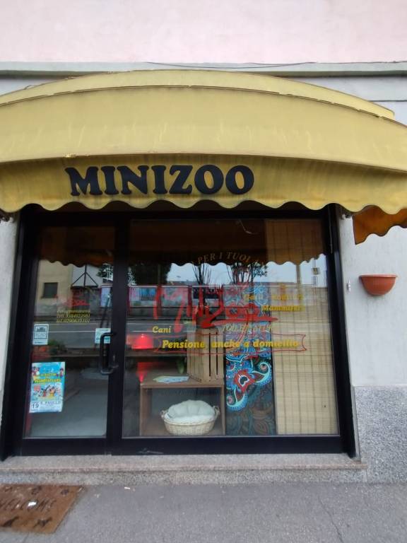 negozio in vendita a Paullo in zona Paullo Centro