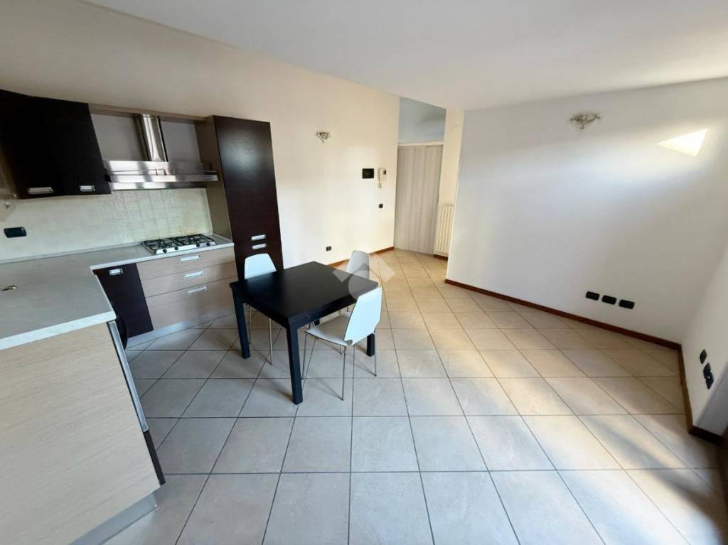 appartamento in vendita a Paullo in zona Paullo Centro