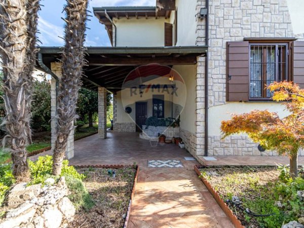 casa indipendente in vendita a Paullo