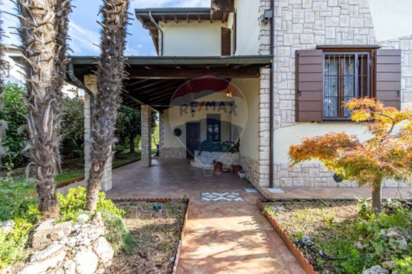 casa indipendente in vendita a Paullo