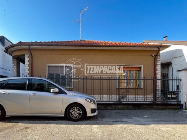 casa indipendente in vendita a Paullo