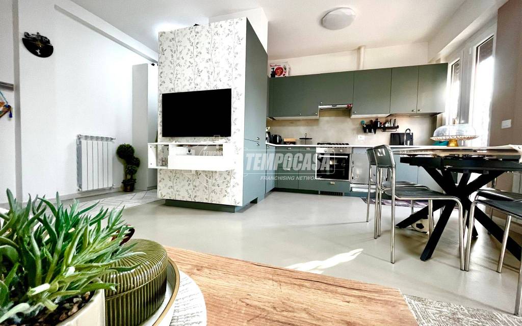 appartamento in vendita a Paullo in zona Paullo Centro