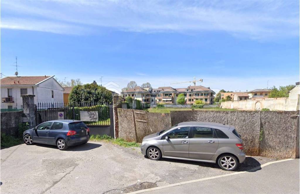 terreno edificabile in vendita a Paullo