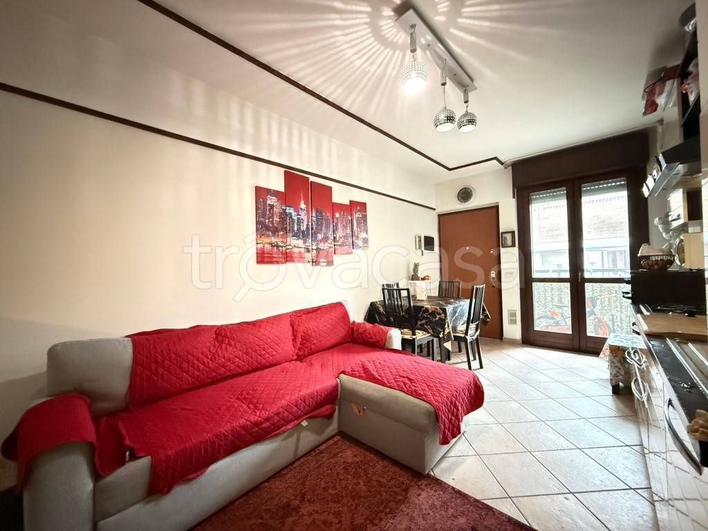 appartamento in vendita a Paullo in zona Paullo Centro