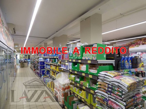 negozio in vendita a Paullo