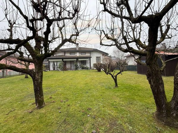casa indipendente in vendita a Paullo