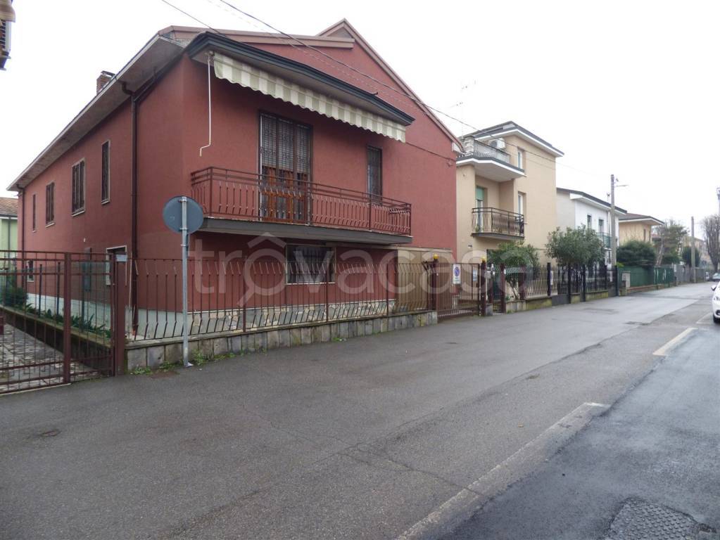 casa indipendente in vendita a Paullo