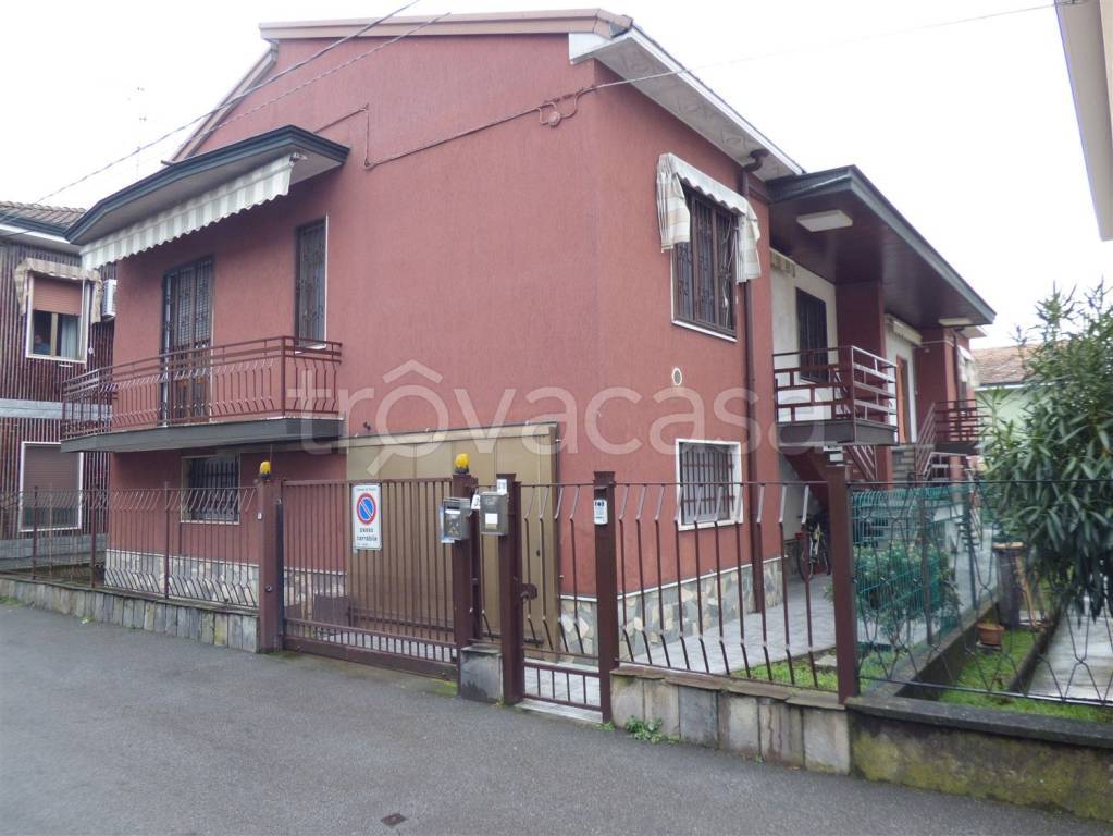 casa indipendente in vendita a Paullo