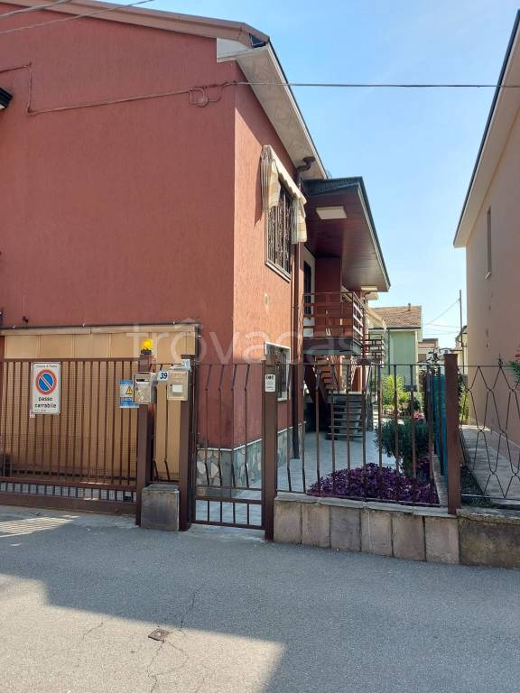 casa indipendente in vendita a Paullo