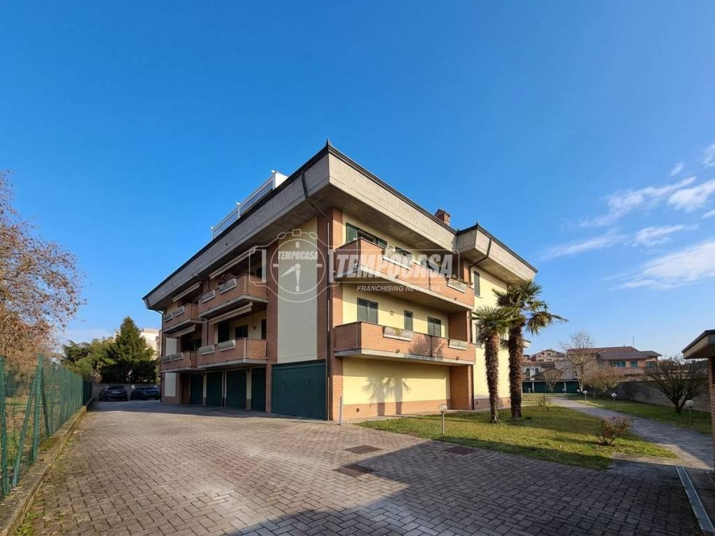 appartamento in vendita a Paullo