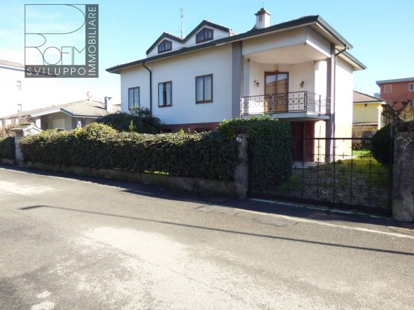 casa indipendente in vendita a Paullo