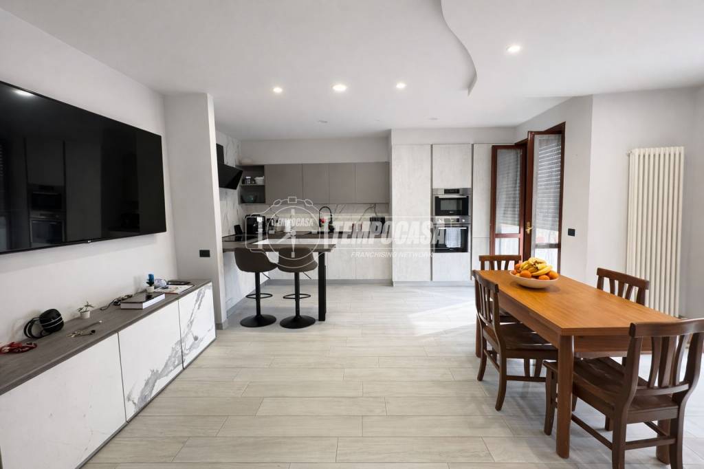 appartamento in vendita a Paullo in zona Paullo Centro