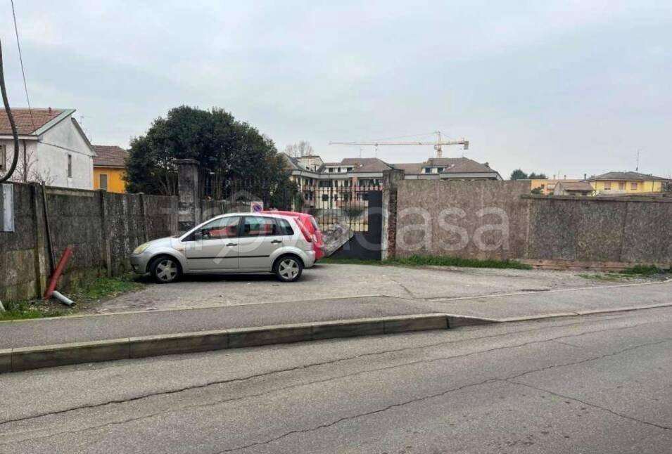 terreno edificabile in vendita a Paullo