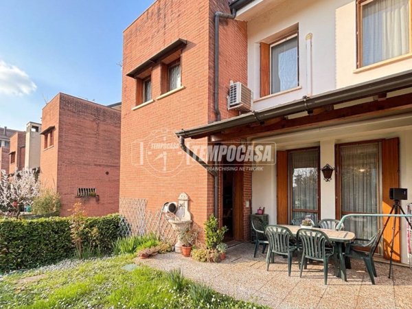 casa indipendente in vendita a Paullo