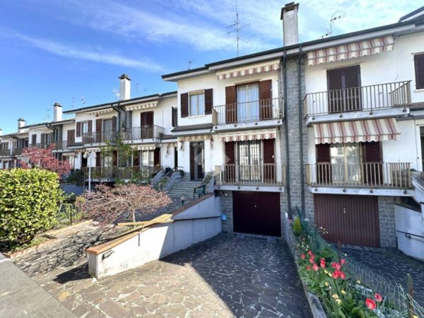 casa indipendente in vendita a Paullo