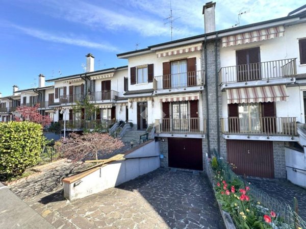 casa indipendente in vendita a Paullo