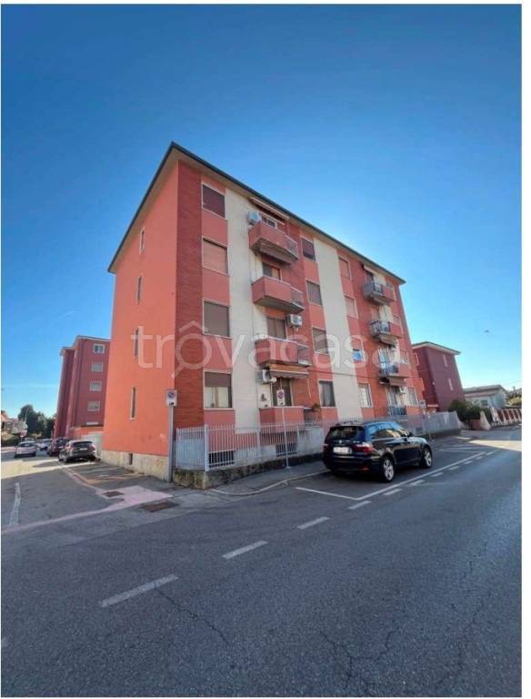 appartamento in vendita a Paullo in zona Paullo Centro