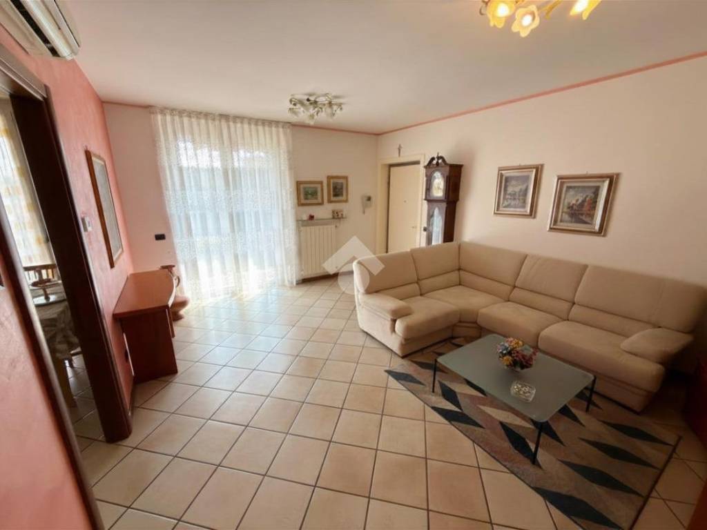 appartamento in vendita a Paullo