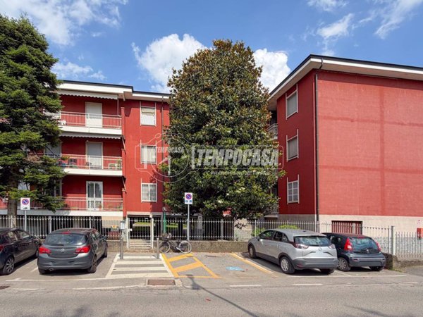 appartamento in vendita a Paullo in zona Paullo Centro