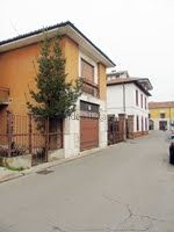 appartamento in vendita a Paullo in zona Paullo Centro