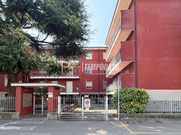 appartamento in vendita a Paullo in zona Paullo Centro