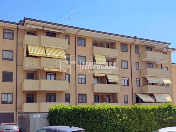 appartamento in vendita a Paullo in zona Paullo Centro