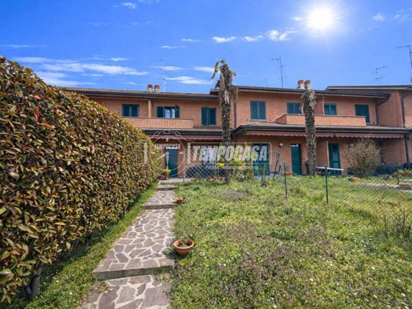 casa indipendente in vendita a Paullo in zona Paullo Centro