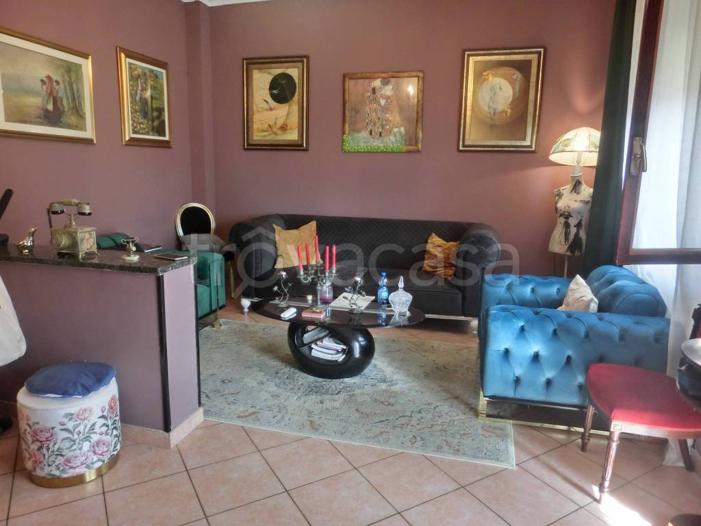 appartamento in vendita a Paullo in zona Paullo Centro