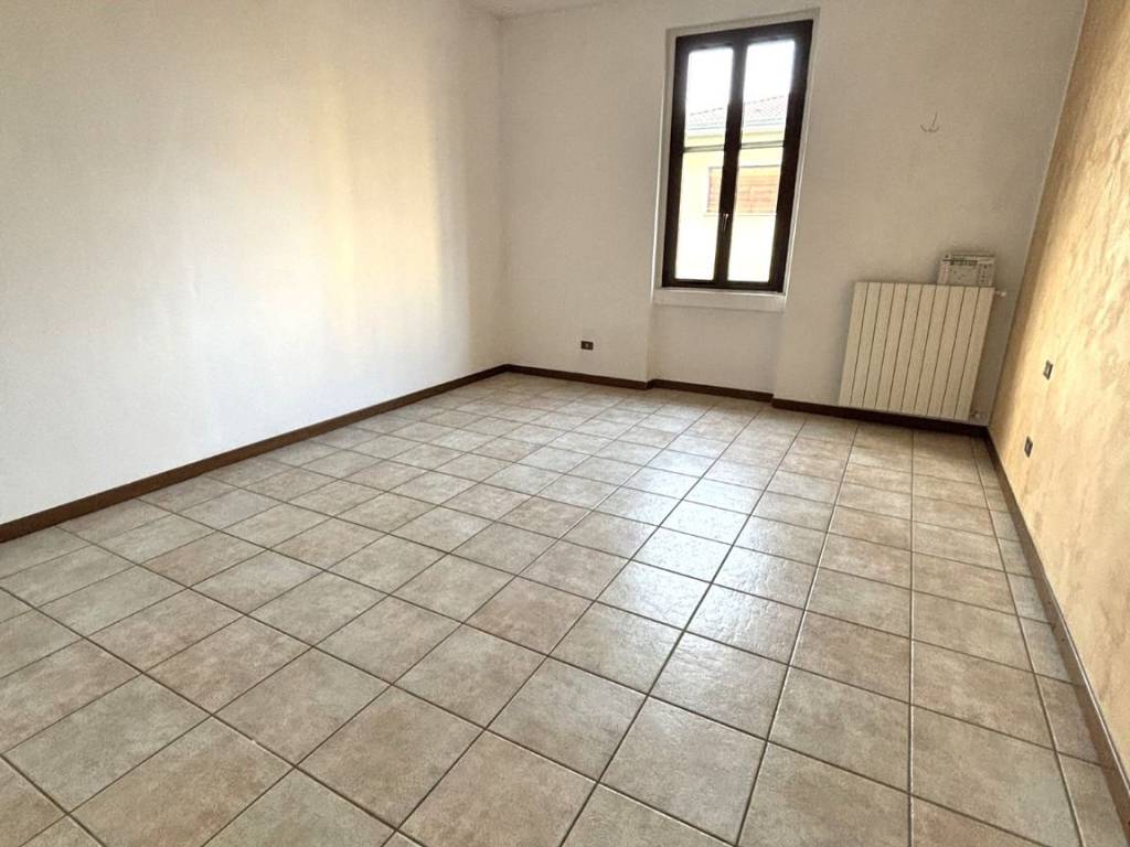 appartamento in vendita a Paullo in zona Paullo Centro