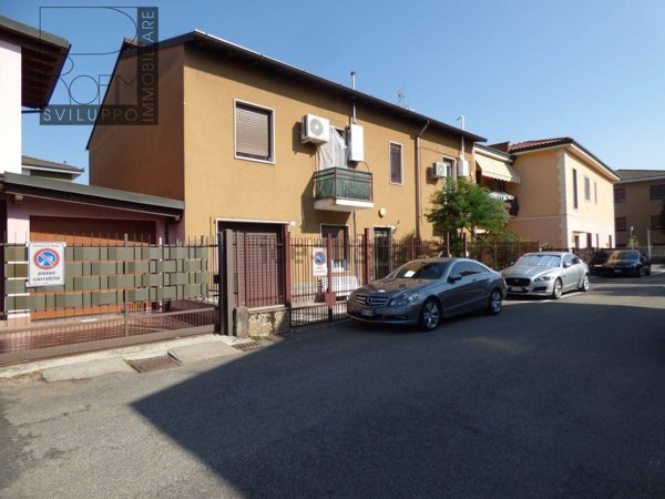 appartamento in vendita a Paullo in zona Paullo Centro