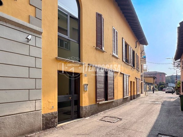 appartamento in vendita a Paullo in zona Paullo Centro