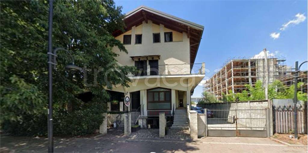 casa semindipendente in vendita a Pero