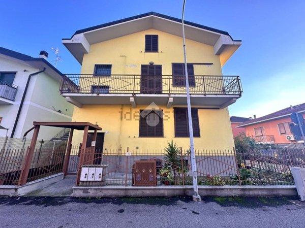 casa indipendente in vendita a Pero