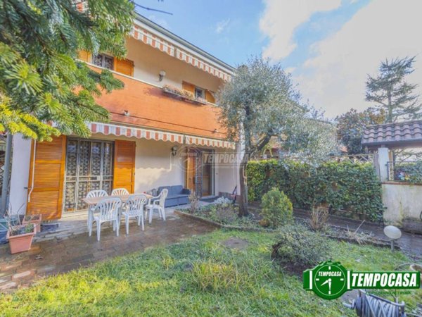 casa indipendente in vendita a Pero