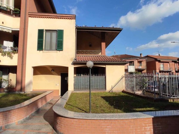 casa indipendente in vendita a Pero