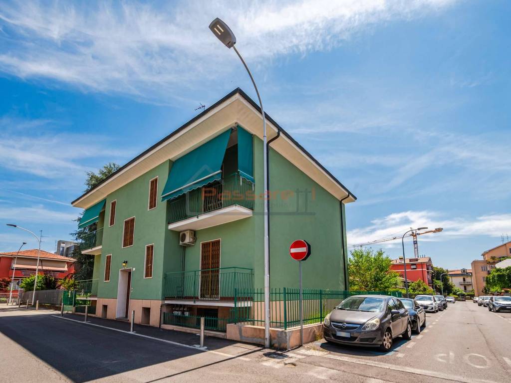 appartamento in vendita a Pero