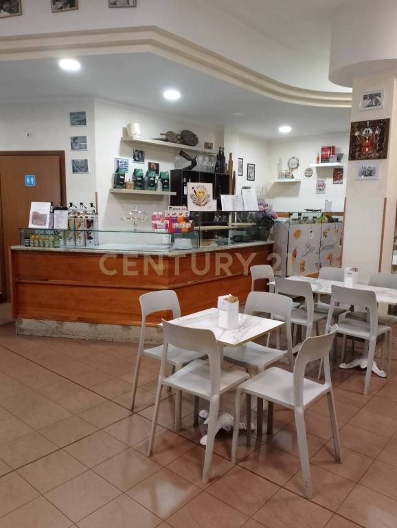 negozio in vendita a Pero