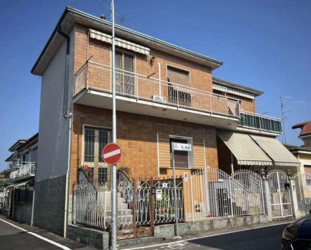 casa indipendente in vendita a Pero