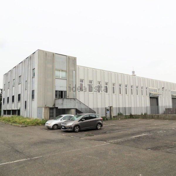 ufficio in vendita a Pero