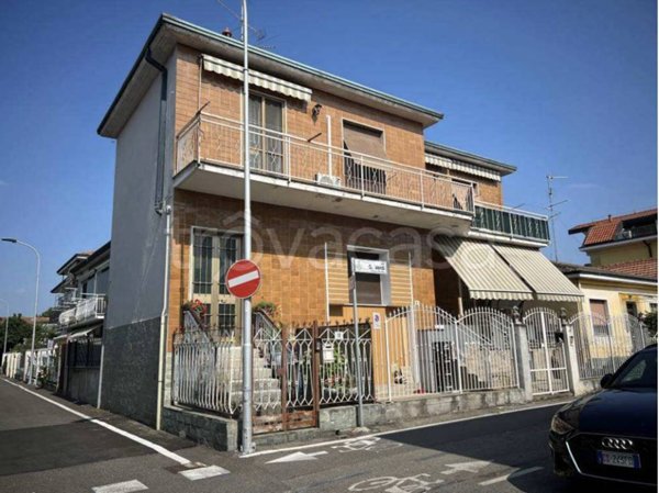 casa indipendente in vendita a Pero