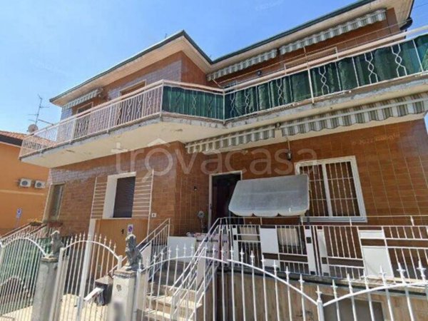 casa indipendente in vendita a Pero