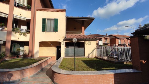 casa indipendente in vendita a Pero