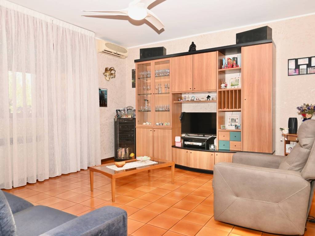 appartamento in vendita a Pero