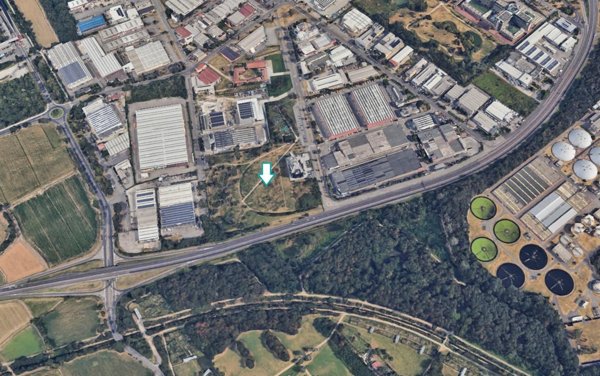 terreno edificabile in vendita a Pero